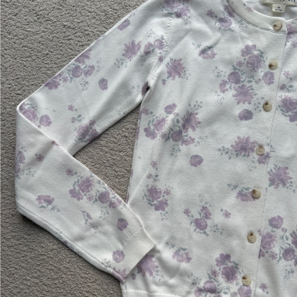 Aeropostale Womens Crew Neck Stretch Cream Purple Floral Button Cardigan Sweater - Picture 5 of 9